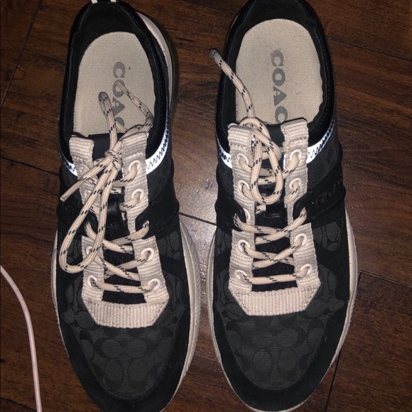 COACH SHOES - Picture 2 of 3